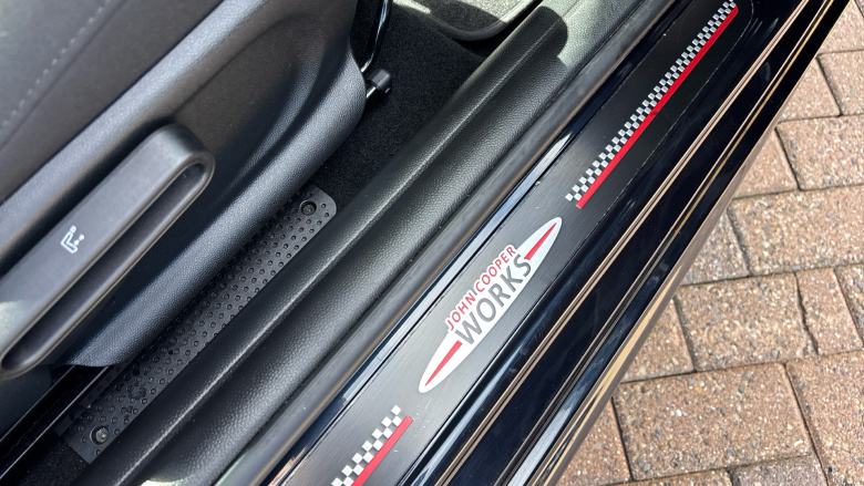 MINI Hatchback 1.5 Cooper Sport 3dr Auto Petrol Hatchback